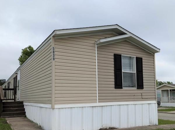 2012 Clayton Homes Inc Yes Mobile Home