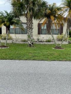 Photo 2 of 25 of home located at 13963 Clavell Ave. Fort Pierce, FL 34951