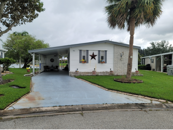 Photo 1 of 2 of home located at 7000 20th St #915 Vero Beach, FL 32966