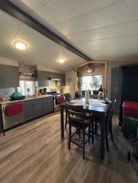 1986 Golden West Manufactured Home