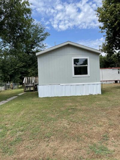 Mobile Home at 620 Country Club Rd Pratt, KS 67124