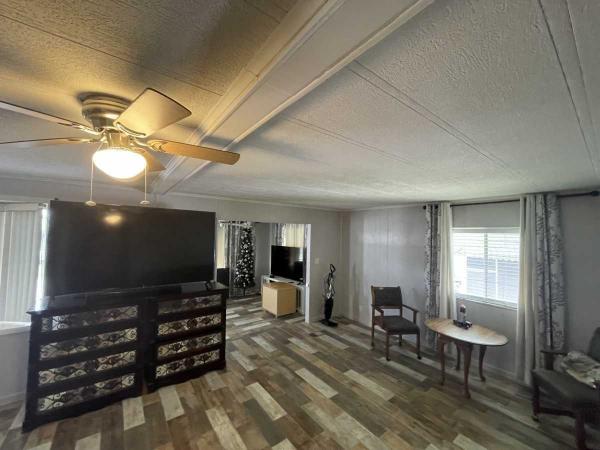 1980 2BD/2BA Mobile Home