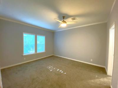 Photo 5 of 18 of home located at 7313 Flowering Tree Circle Groveland, FL 34736