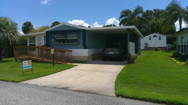 Photo 1 of 2 of home located at 7208 Harbor View Drive Lot 55 Leesburg, FL 34788