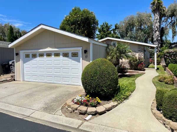 1981 Goldenwest  Sunnybrook Mobile Home