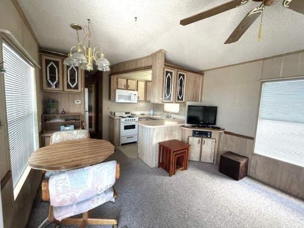 1988 Palm Harbor Manufactured Home