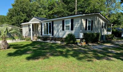 Photo 2 of 20 of home located at 3420 Piedmont Trail Garden City, SC 29576