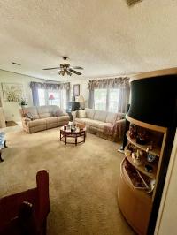 1990 Fleetwood Barrington Mobile Home