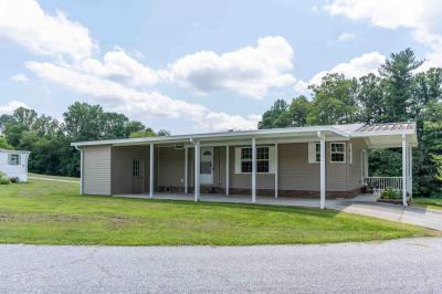 Mobile Home at 26 Klondike Ln Hendersonville, NC 28792