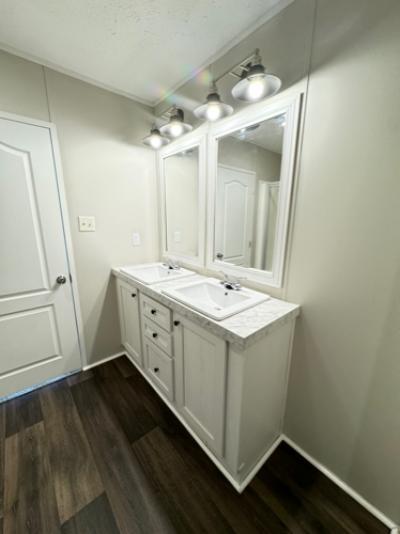 Photo 5 of 18 of home located at 136 Rolling Hills Dr Church Hill, TN 37642