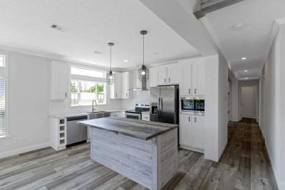 Photo 5 of 8 of home located at 1258 Hickory Lane Deland, FL 32724