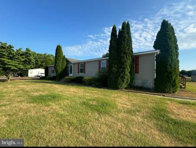 Mobile Home at 4378 Paradise Alley Rd Felton, DE 19943