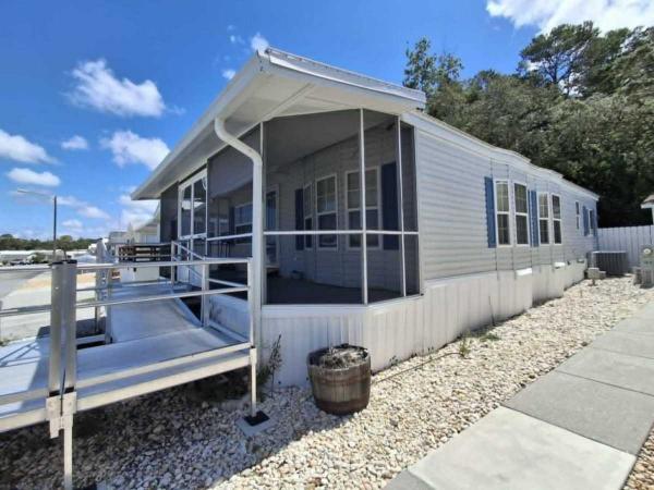 1976 Mobile Home