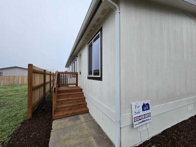 Mobile Home at 200 Market St. Lebanon, OR 97355