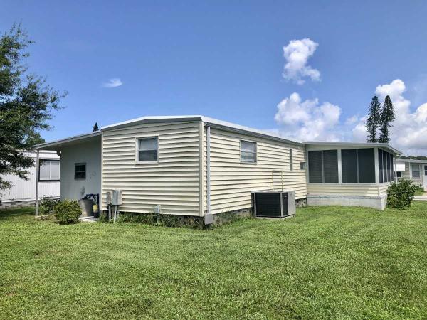 1974 1BR/1BA Mobile Home