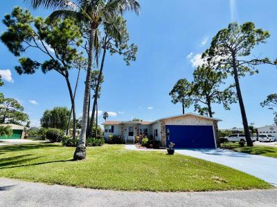 Mobile Home at 10855 Moss Creek Ct. North Fort Myers, FL 33903