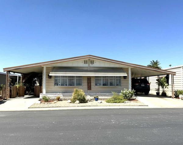 1975 Silvercrest signature Mobile Home