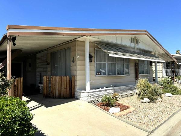 1975 Silvercrest signature Mobile Home