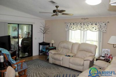 Mobile Home at 37544 Pompano Ct Zephyrhills, FL 33541