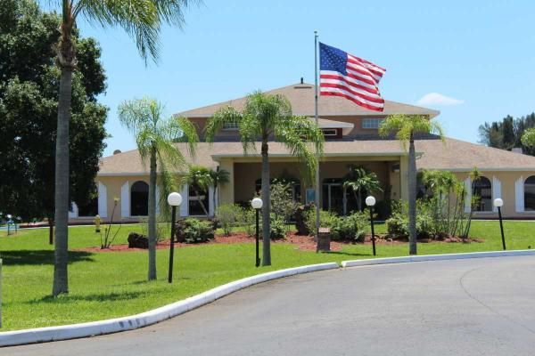 1999 Jacobsen Royal Palm Manufactured Home