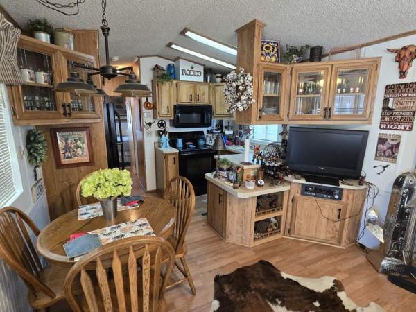 1988 Cavco Manufactured Home