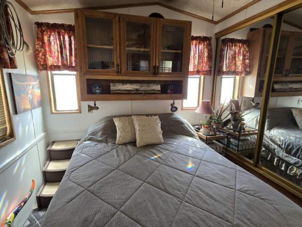 1988 Cavco Manufactured Home