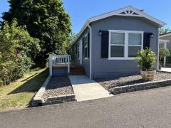 Photo 2 of 16 of home located at 5055 NE Elliott Circle, #165 Corvallis, OR 97330