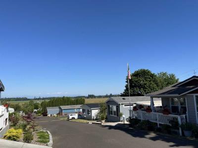 Photo 4 of 16 of home located at 5055 NE Elliott Circle, #165 Corvallis, OR 97330