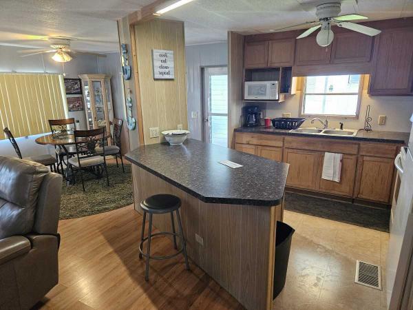 1974 2BR/1BA Mobile Home