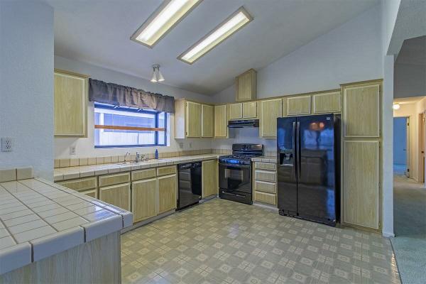 1990 Golden West Manufactured Home