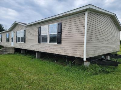 Mobile Home at 8304 Highway 90 W New Iberia, LA 70560