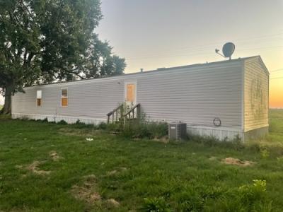 Mobile Home at 1567 N County Rd 359 Manila, AR 72442