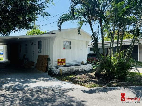 Photo 1 of 2 of home located at 925 301 Blvd E, Lot 43 Bradenton, FL 34203