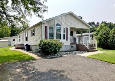 Mobile Home at 13 Sheryl Court Spotswood, NJ 08884