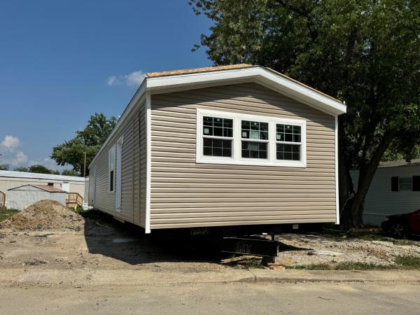 2025 Champion Home Builders, Inc. mobile Home