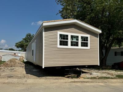 Mobile Home at 5900 W Cr 350 N #126 Muncie, IN 47304