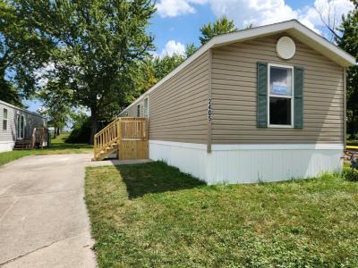 Mobile Home at 2405 Aberdeen Dr. Findlay, OH 45840