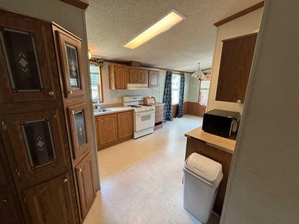 2000 Lincoln Park Mobile Home