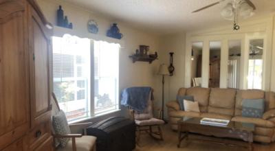 Photo 5 of 11 of home located at 2089 Cheerful Court Palmetto, FL 34221