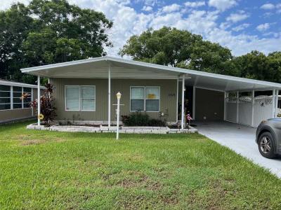 Mobile Home at 2121 Ricky Circle Valrico, FL 33594