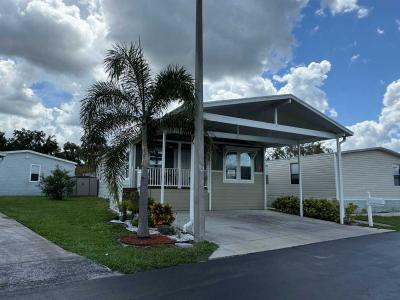 Photo 2 of 5 of home located at 1271 Autumn Dr Tampa, FL 33613