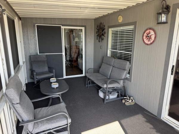 1993 Palm Harbor Manufactured Home