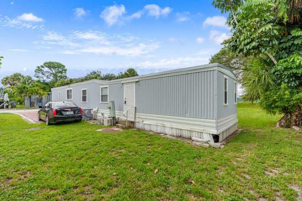 1971 PEAC HS Mobile Home