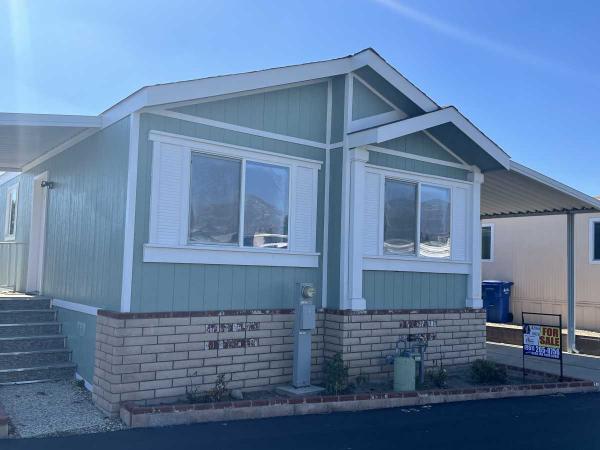 2005 Hallmark Mobile Home For Sale