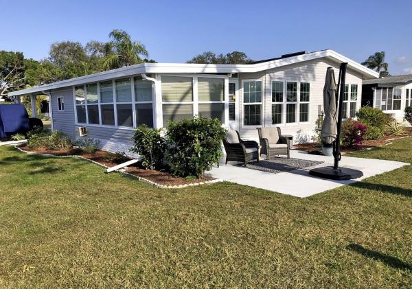 1992 Glennbroke Manufactured Home