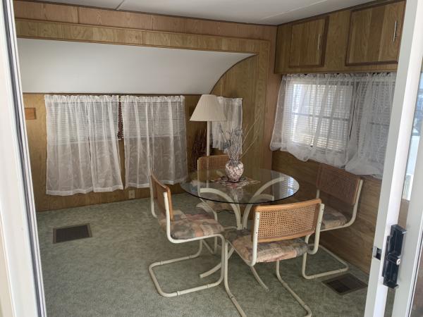 1985 COUN 05610177G Mobile Home