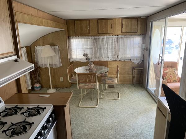 1985 COUN 05610177G Mobile Home