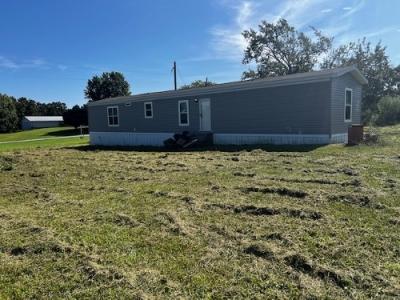 Mobile Home at 67 Honeysuckle Ln Russell Springs, KY 42642