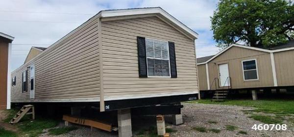 Photo 1 of 2 of home located at Apple Mobile Home Express Inc. 2416 N Highway 175 Seagoville, TX 75159