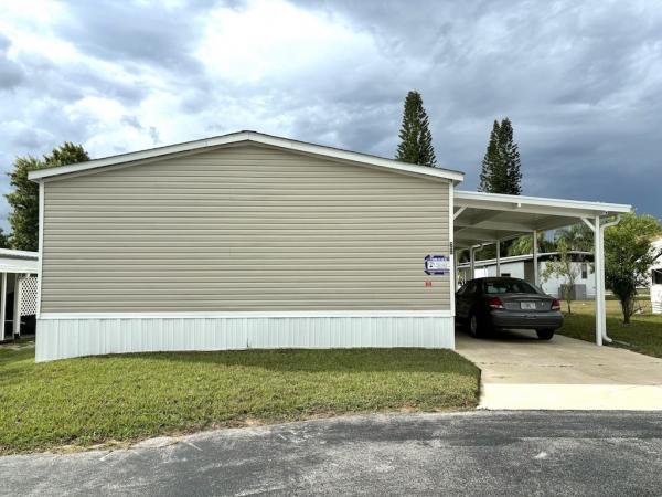 Photo 1 of 2 of home located at 68 Juniper Dr. E Dundee, FL 33838